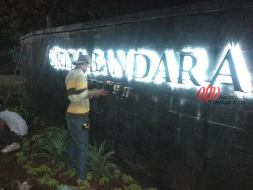 Pemasangan Latter Timbul GRIYA BANDARA SENTOSA